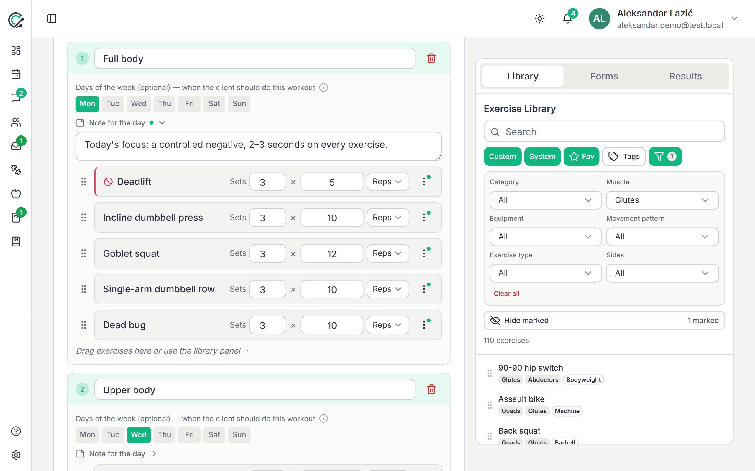 Training program editor with exercises, sets and the client’s results beside it.